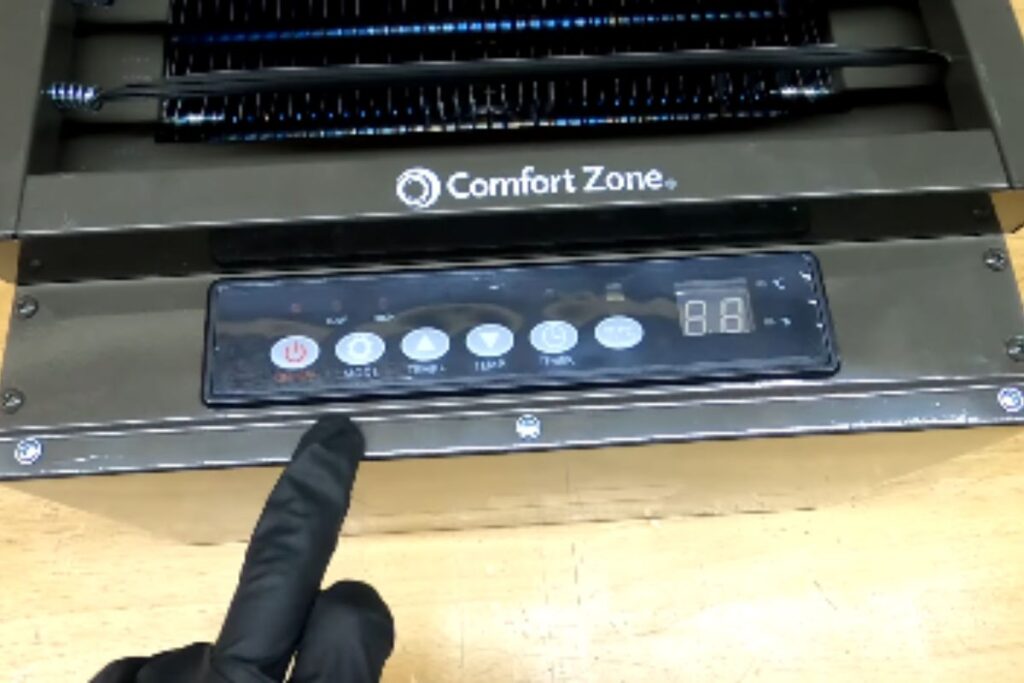 Comfort Zone CZ230ER Space Heater User interface