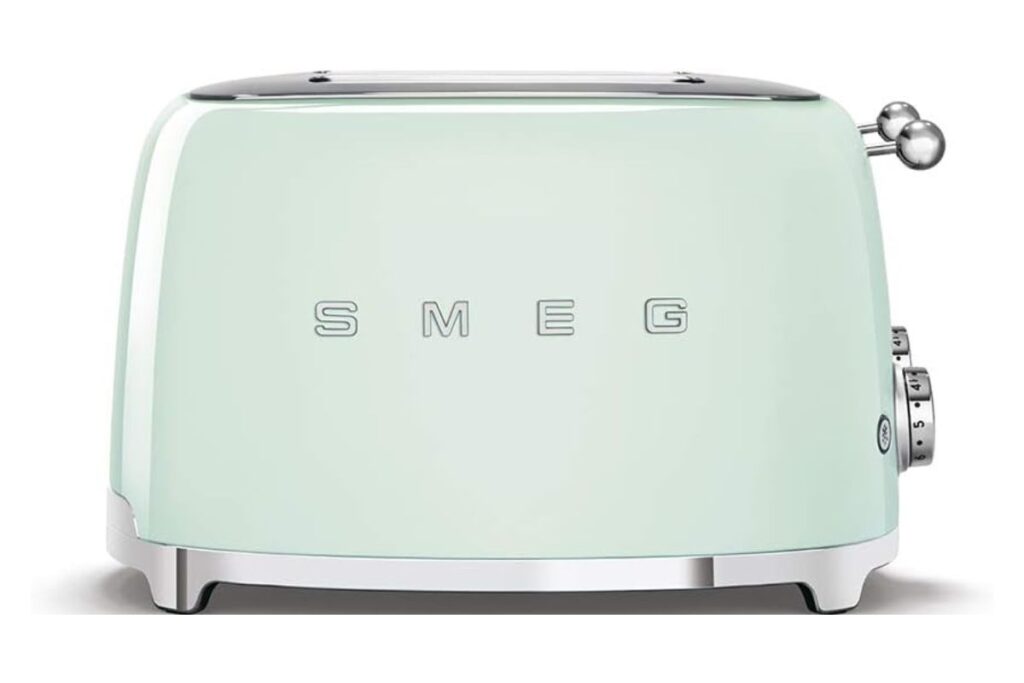 Smeg 4 Slice Toaster TSF03 Wide Angle